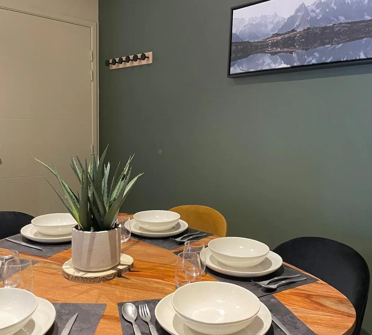 אקס-לה-טרמה Cosy Terrasse 6 Pers Ax Thermes Centre Parking 0*,  צרפת